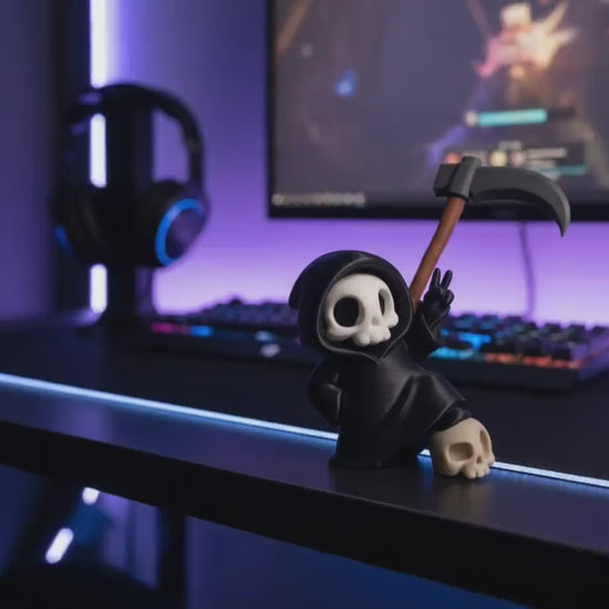 Sensenmann-Figur mit Totenkopf & Peace – Gothic Mini-Deko – Produktvideo