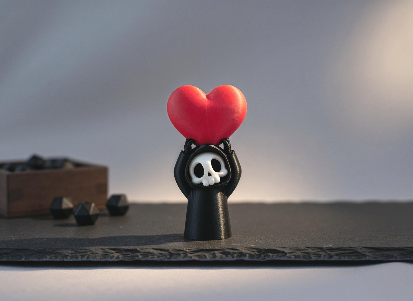 Sensenmann mit Herz – Gothic Deko zum Valentinstag – weitere Produktansicht 1